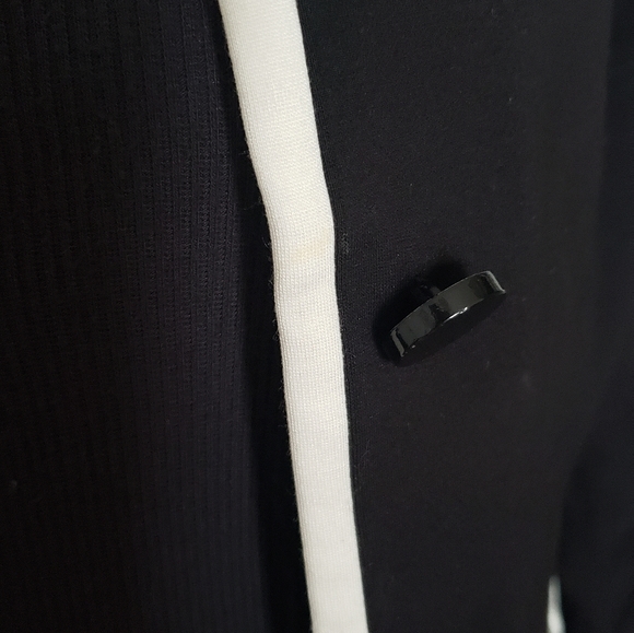 Jacket - Picture 5 of 5